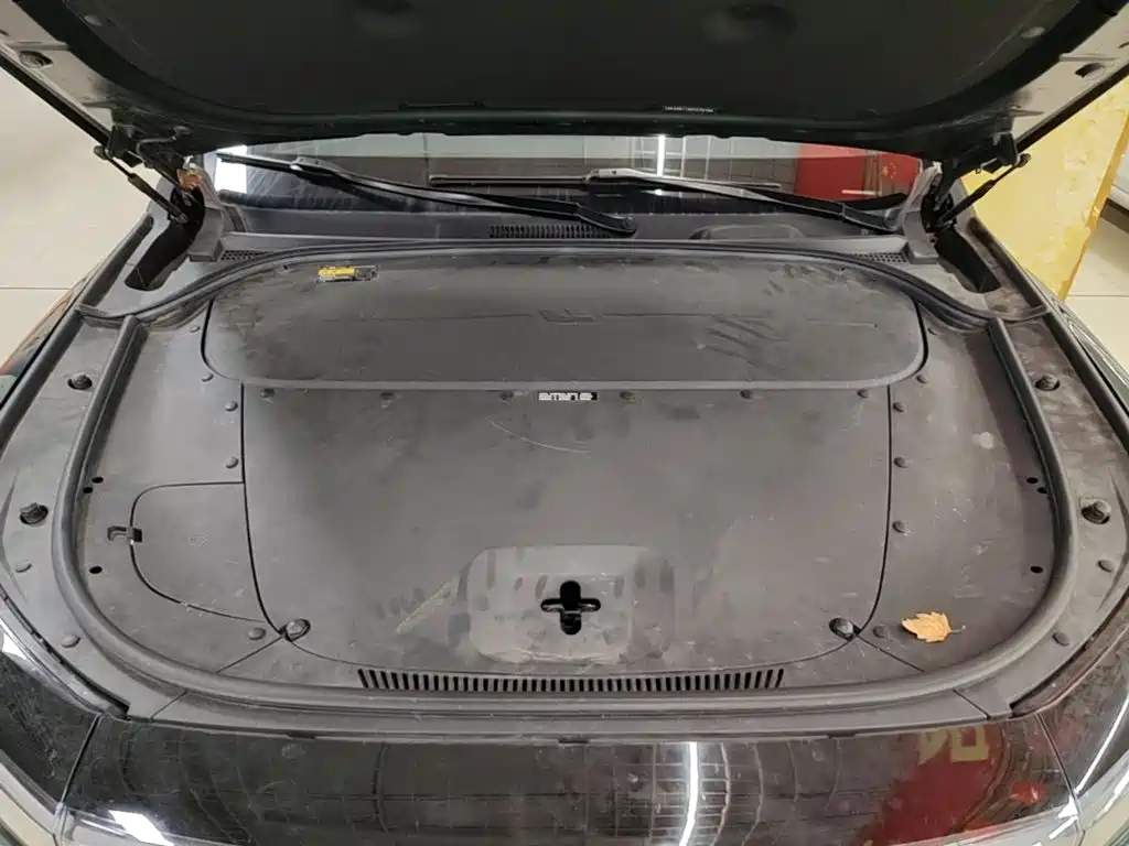 Li Auto Li ONE — миниатюра 20