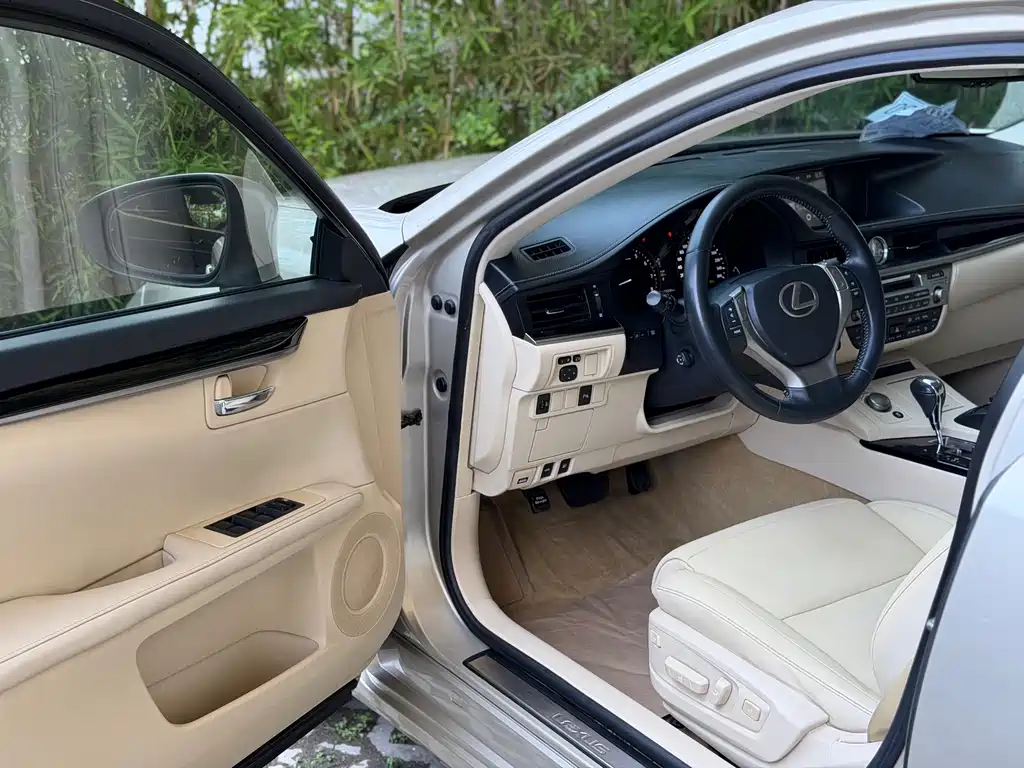 Lexus ES — миниатюра 4
