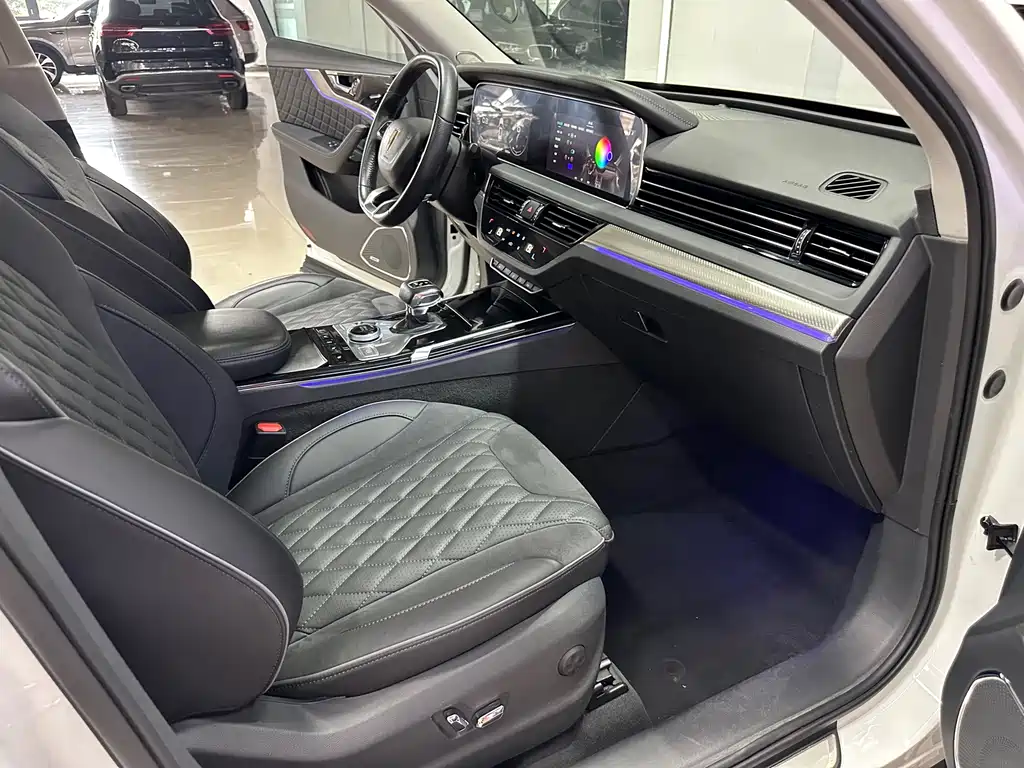 Hongqi HS5 2.0T Connected Flagship Enjoy 4WD Edition, фото 6