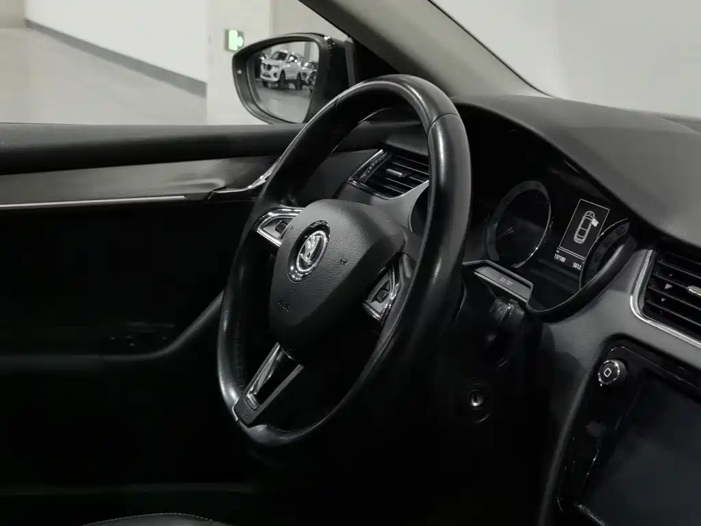 Skoda Octavia — миниатюра 22