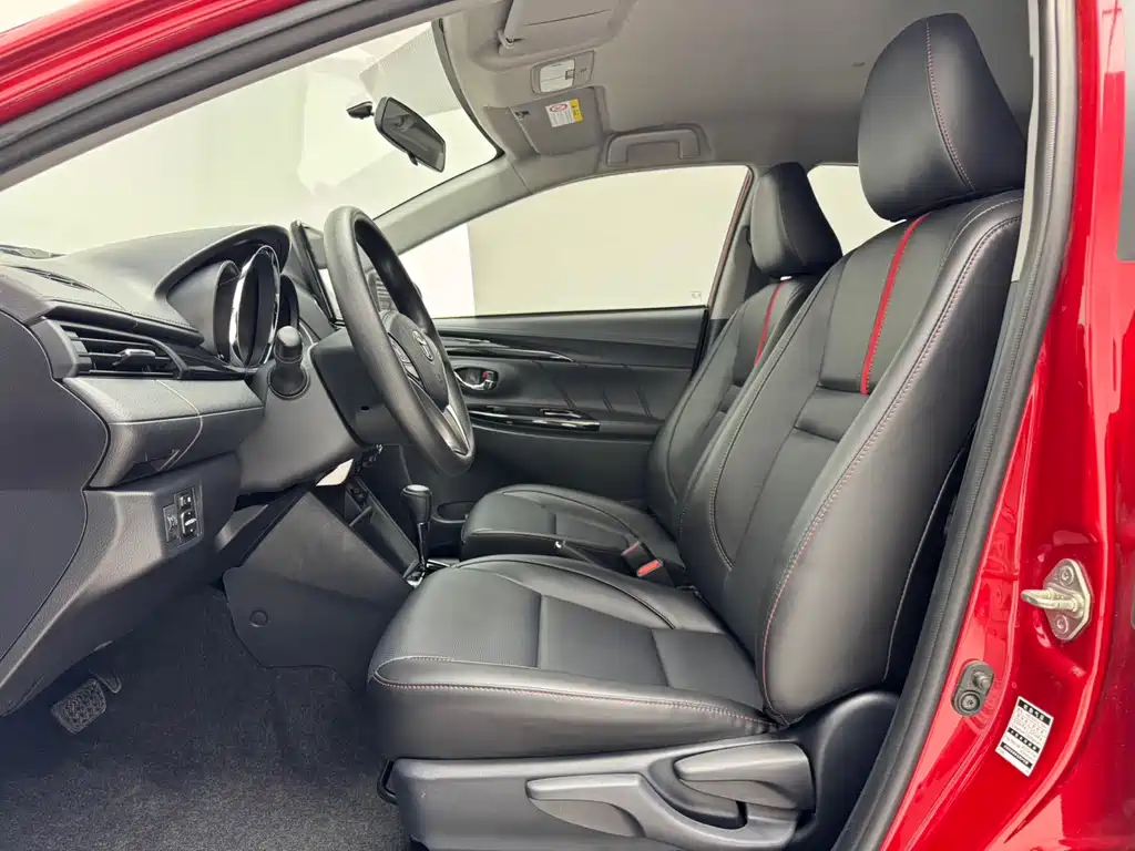 Toyota Yaris L — миниатюра 7