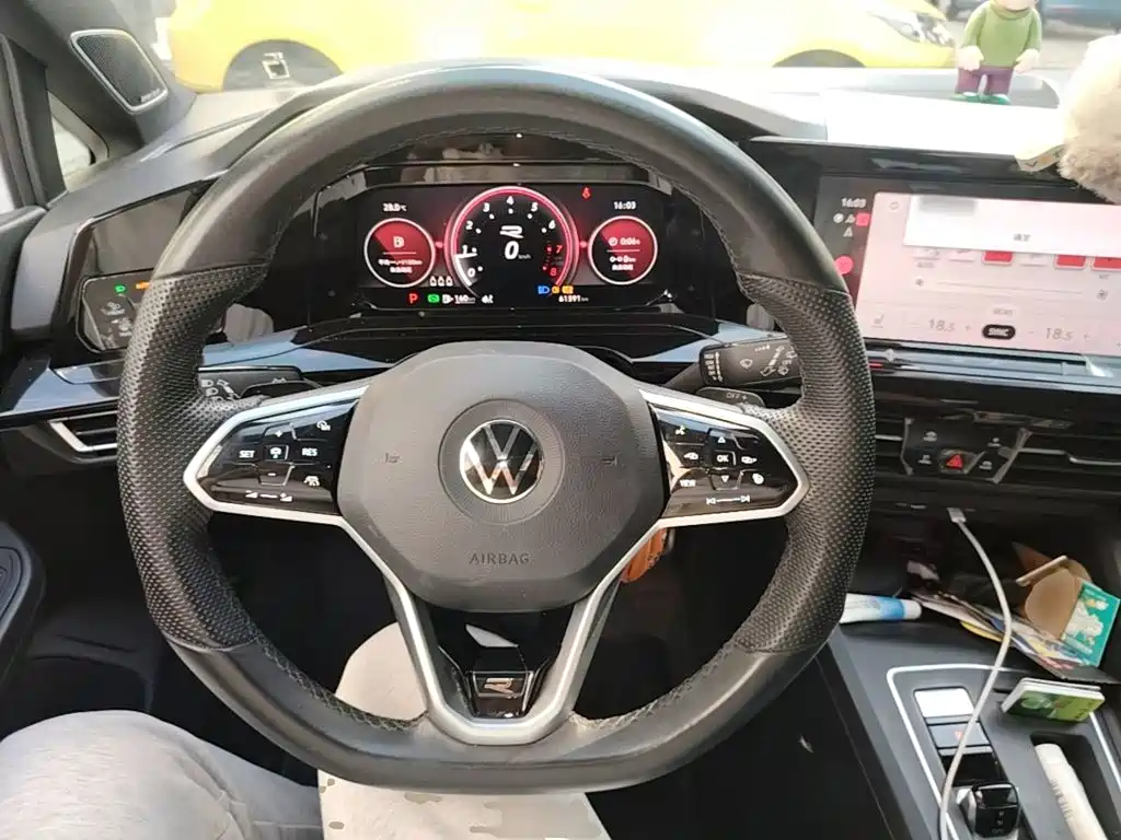 Volkswagen Golf — миниатюра 11