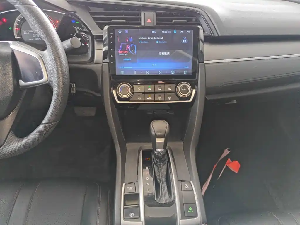 Honda Civic — миниатюра 13
