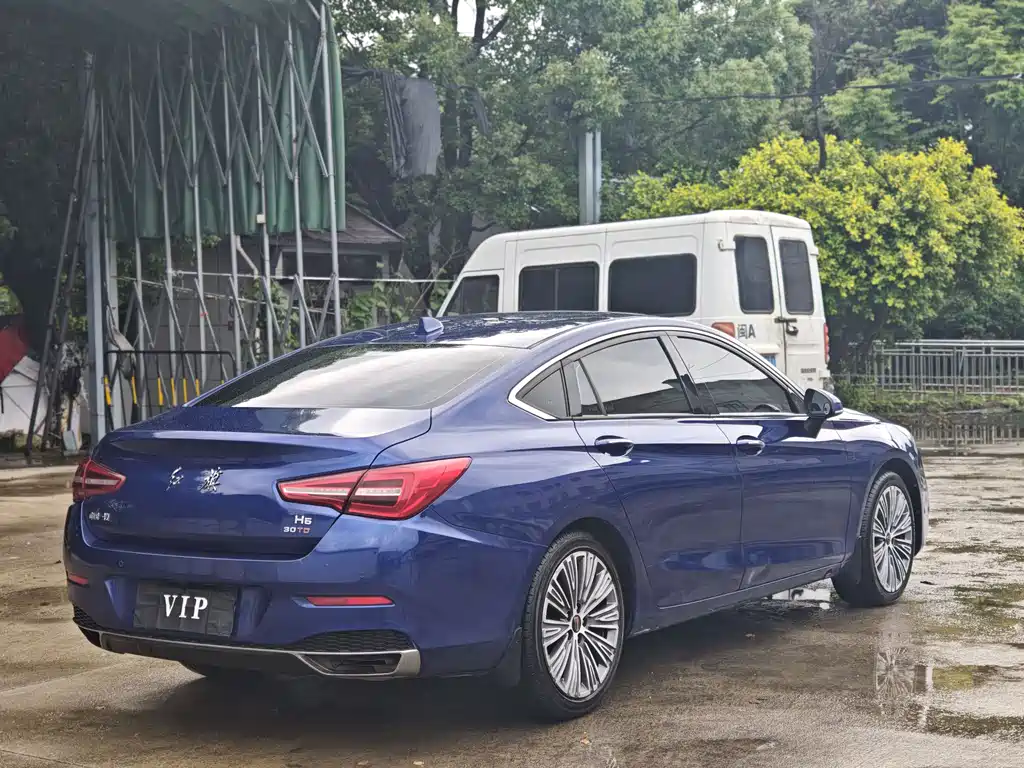 Hongqi H5 2022 1.5T DCT