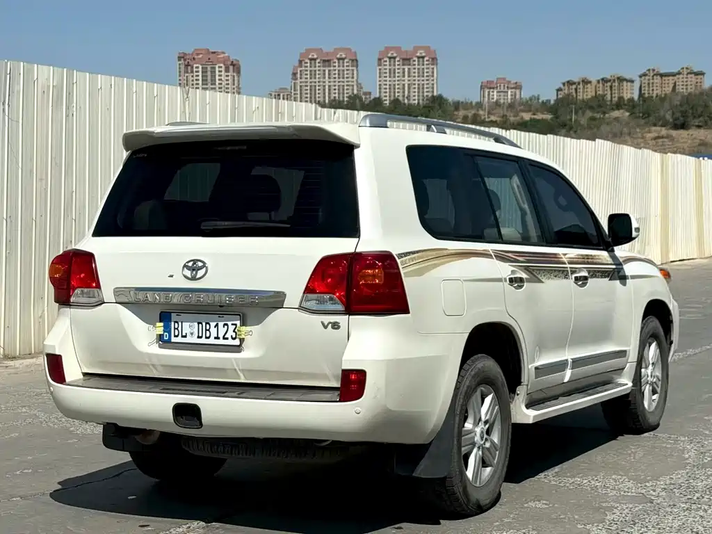 Toyota Land Cruiser — миниатюра 9