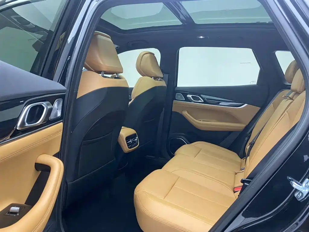 GEELY AUTOMOBILE BOYUE L