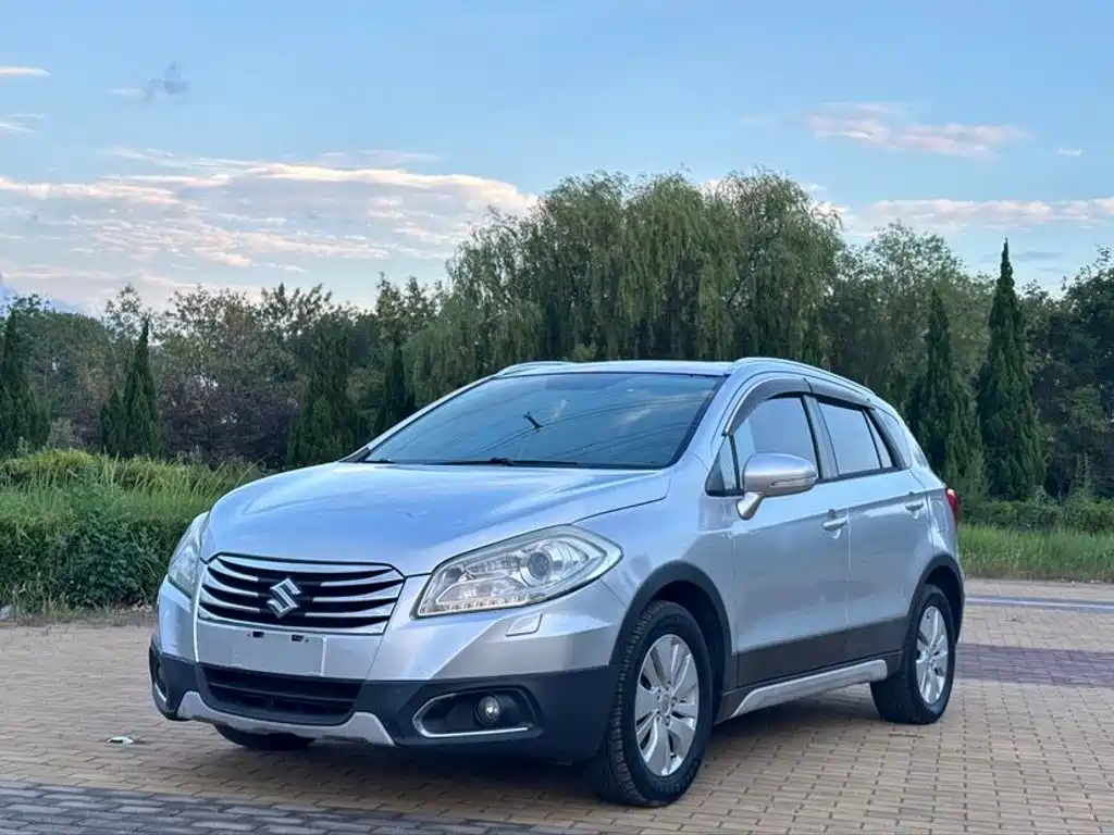Suzuki S-Cross