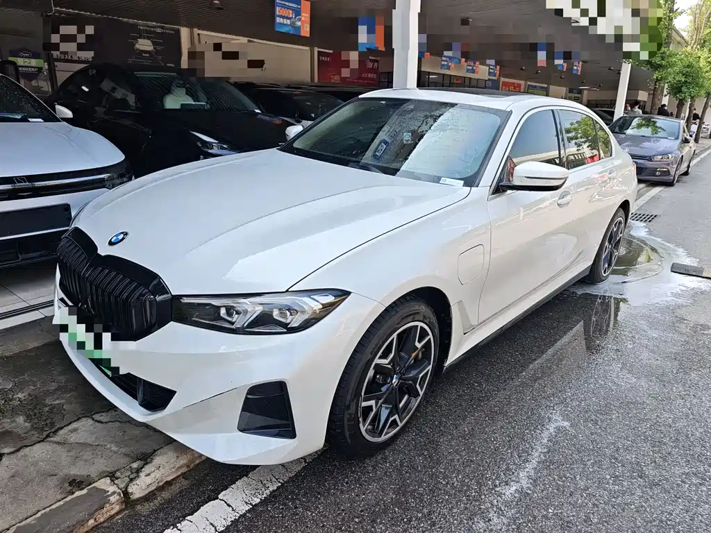 BMW i3 2025