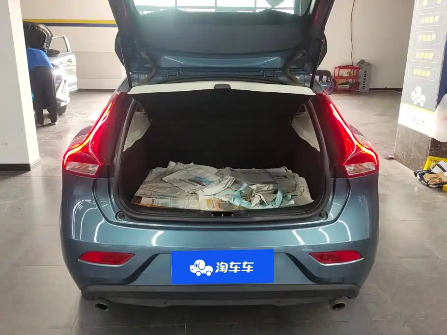 Volvo V40 — миниатюра 4