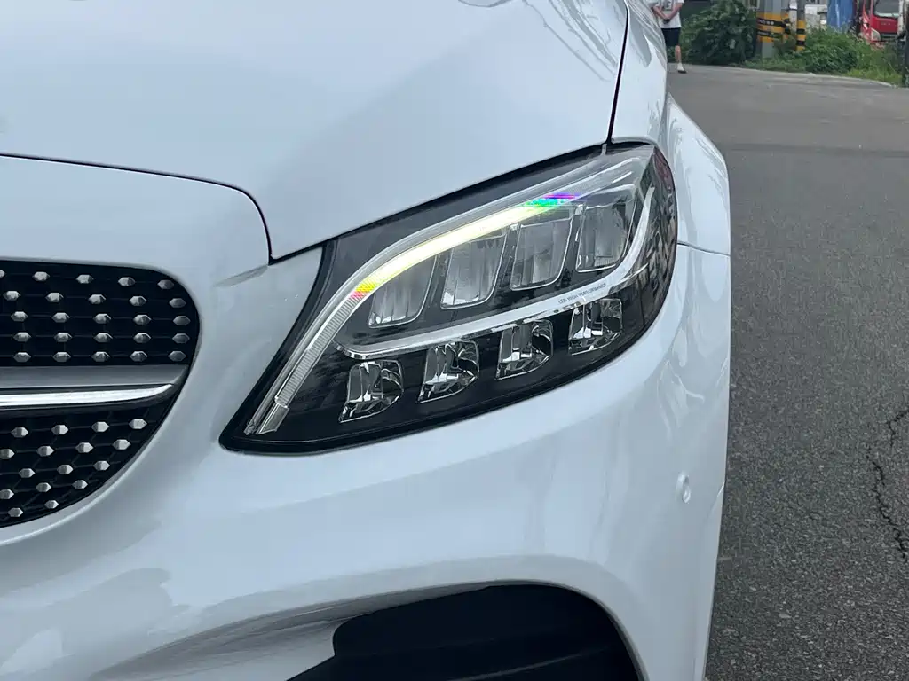 Mercedes-Benz C-Class — миниатюра 9