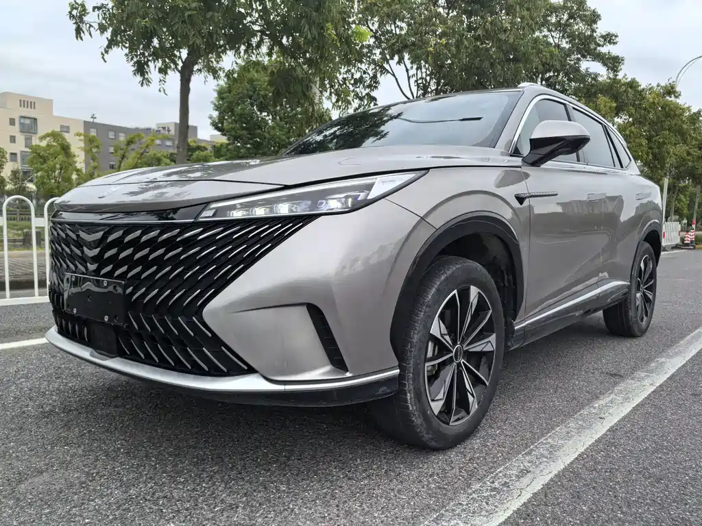 Roewe RX5