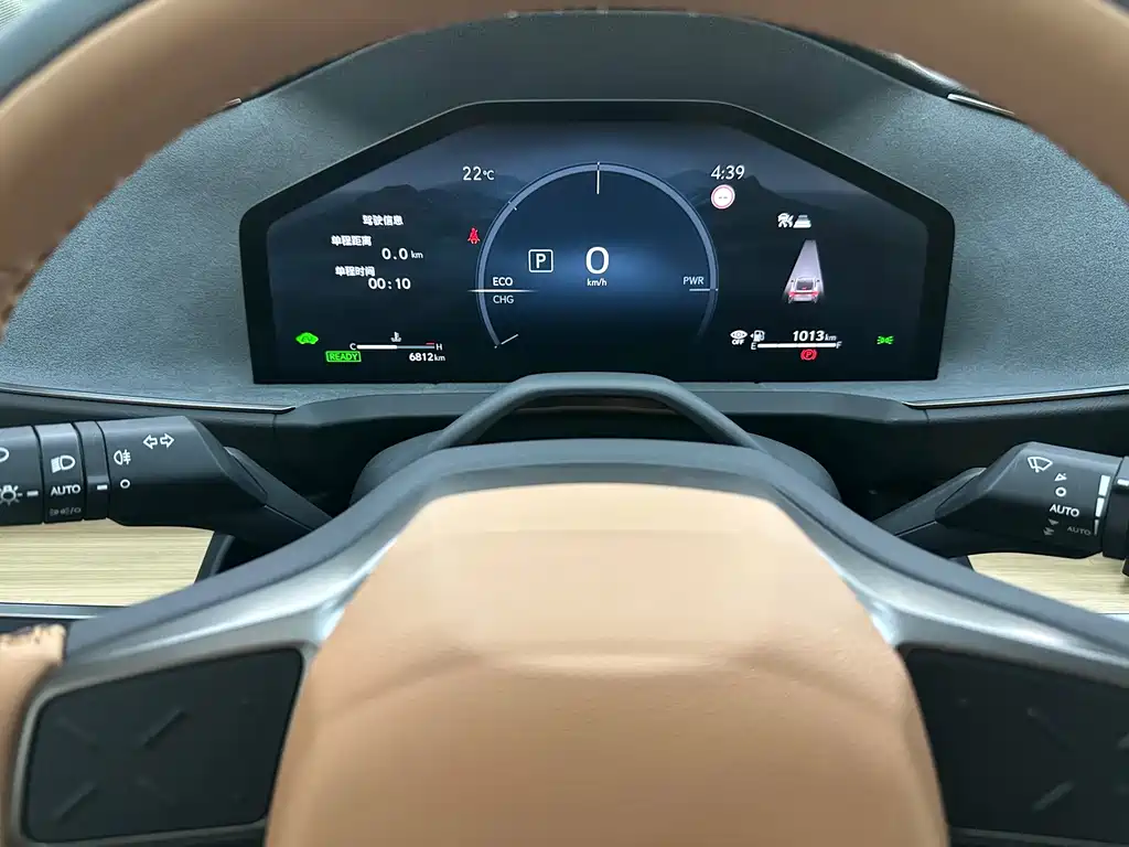 Lexus ES — миниатюра 11
