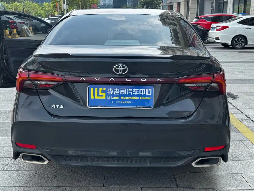 Toyota Avalon — миниатюра 5