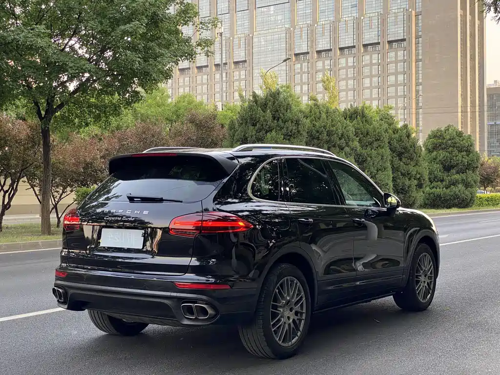 Porsche Cayenne 2015 Cayenne Turbo 4.8T