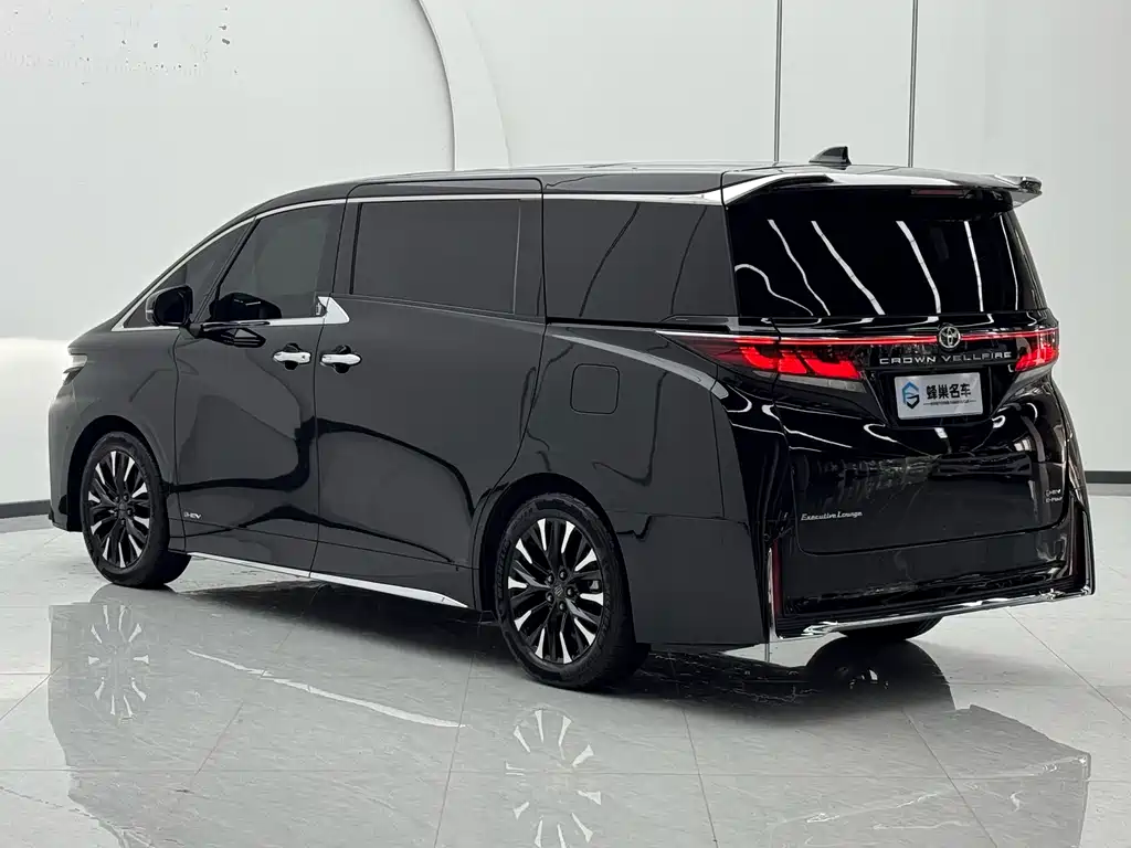 Toyota Vellfire — миниатюра 30