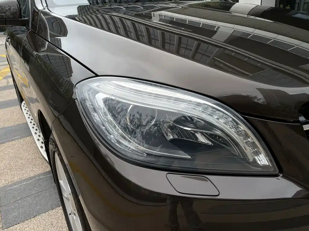 Mercedes-Benz M-Class — миниатюра 19