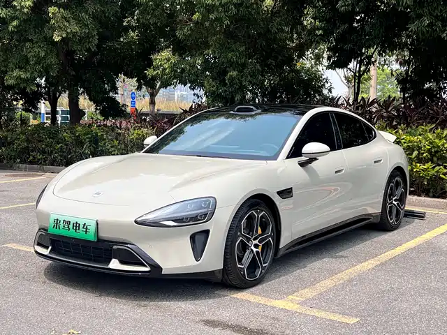 XIAOMI CAR XIAOMI SU7 2025