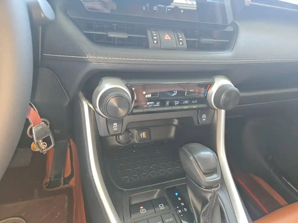 Toyota Wildlander — миниатюра 13