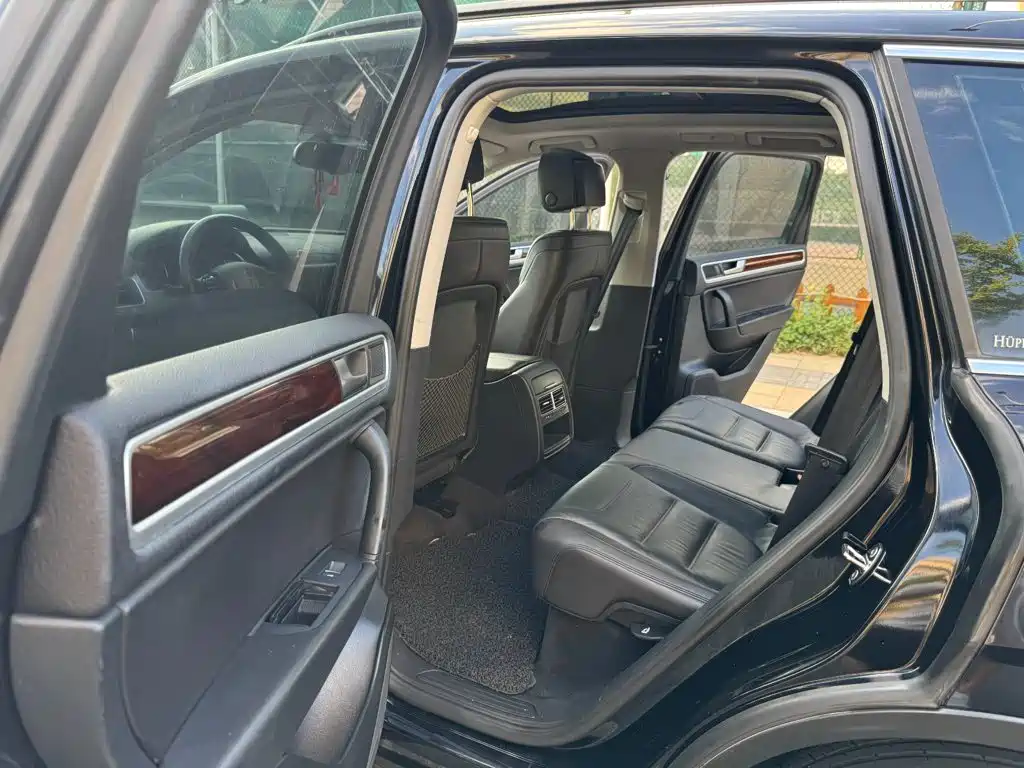Volkswagen Touareg — миниатюра 11