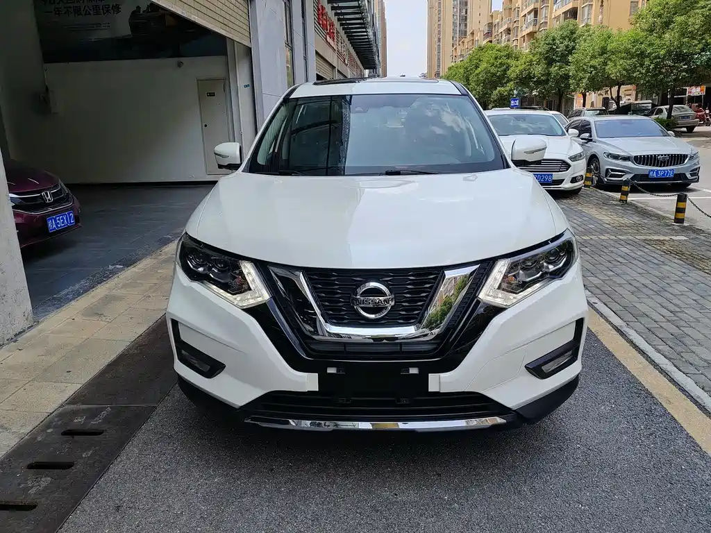 Nissan X-Trail — миниатюра 2