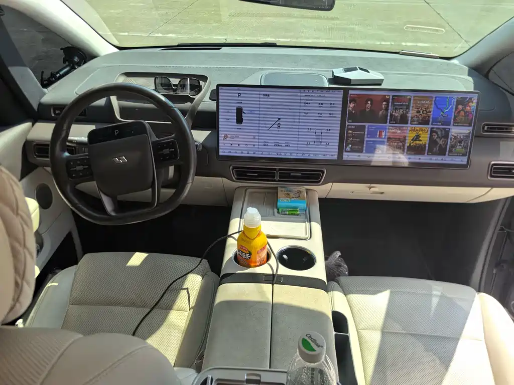 Li Auto Li MEGA — миниатюра 10