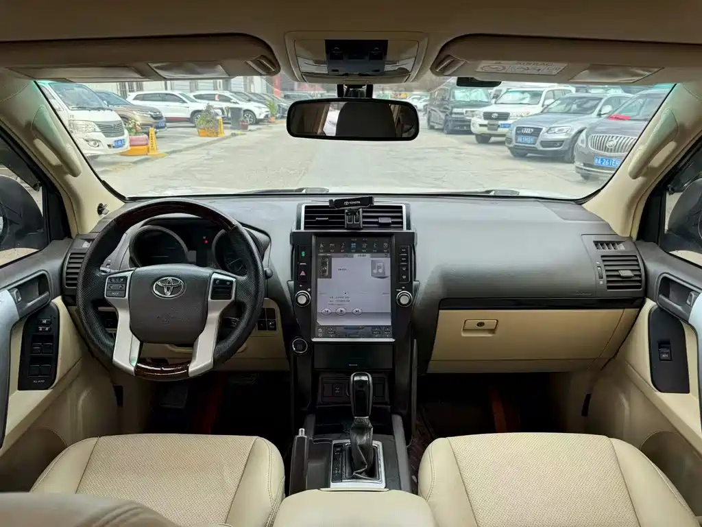 Toyota Prado (Import) — миниатюра 5