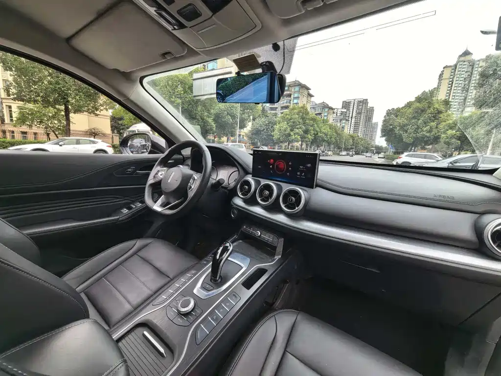 WEI PAI WEI BRAND VV5