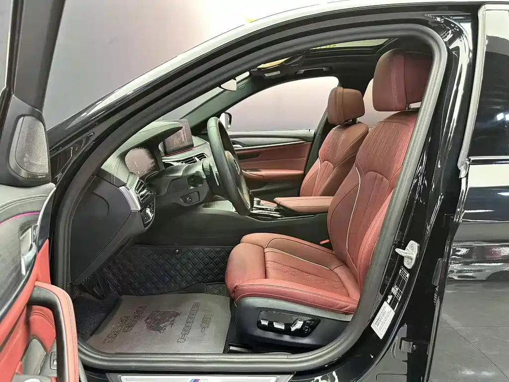 BMW 5 Series — миниатюра 3