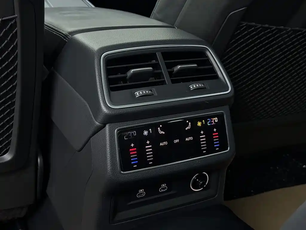 Audi A6L — миниатюра 6