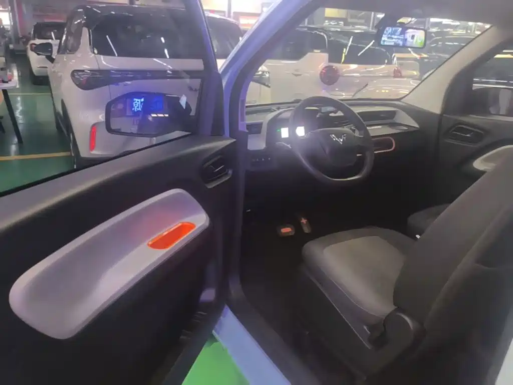 Wuling MINIEV — миниатюра 16