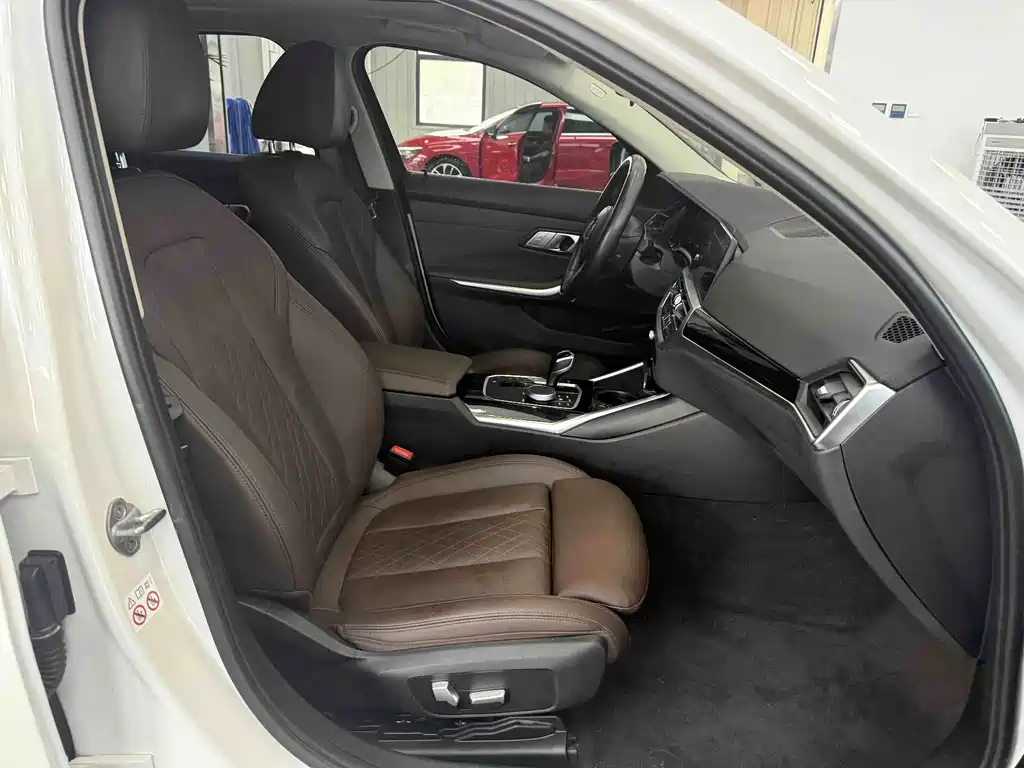 BMW 3 Series — миниатюра 15