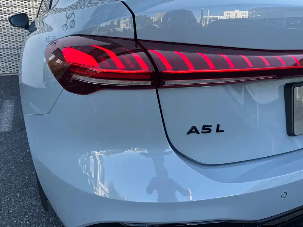 Audi Audi A5L — миниатюра 14