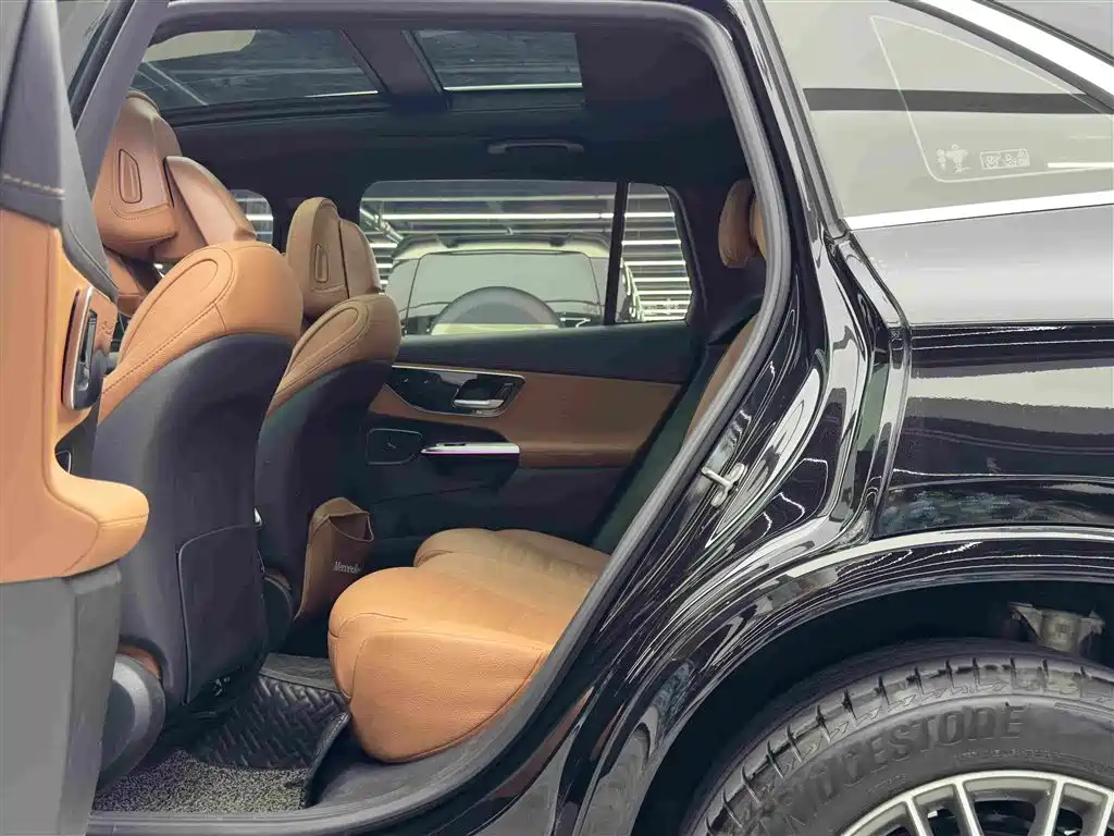 Mercedes-Benz GLC — миниатюра 9