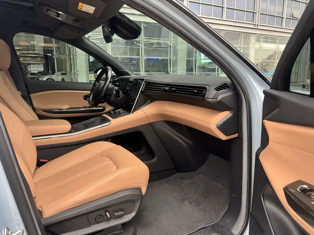 NIO ES6 — миниатюра 11