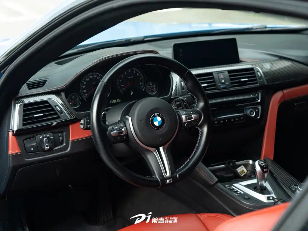 BMW M4 — миниатюра 7