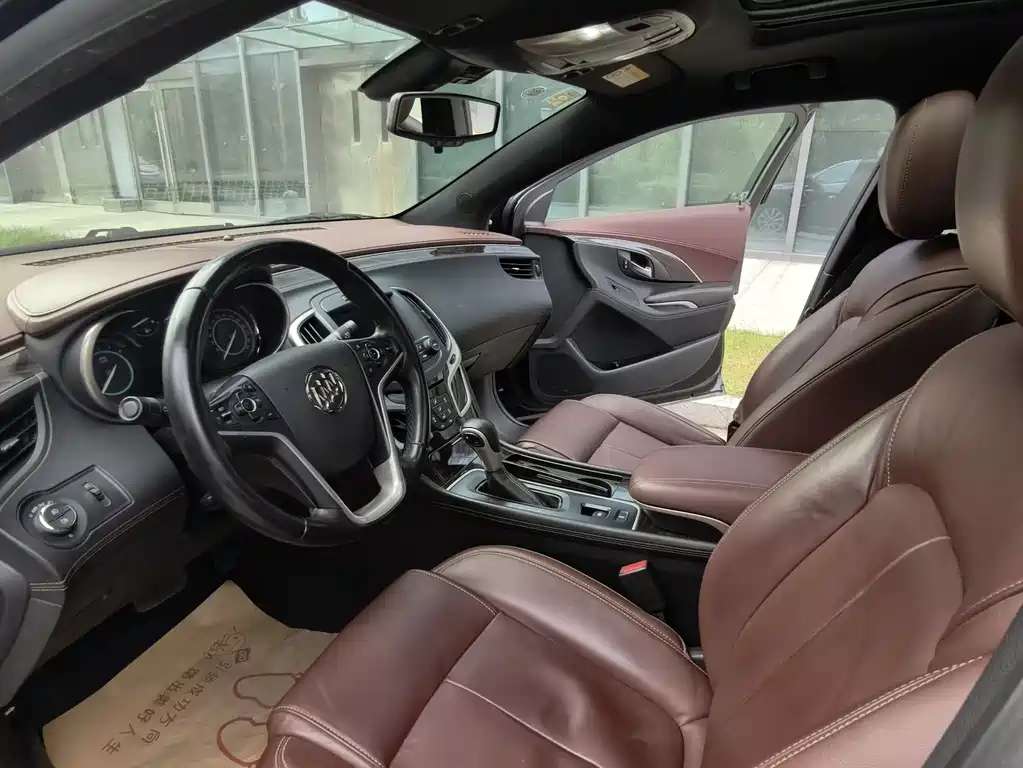 Buick LaCrosse — миниатюра 9