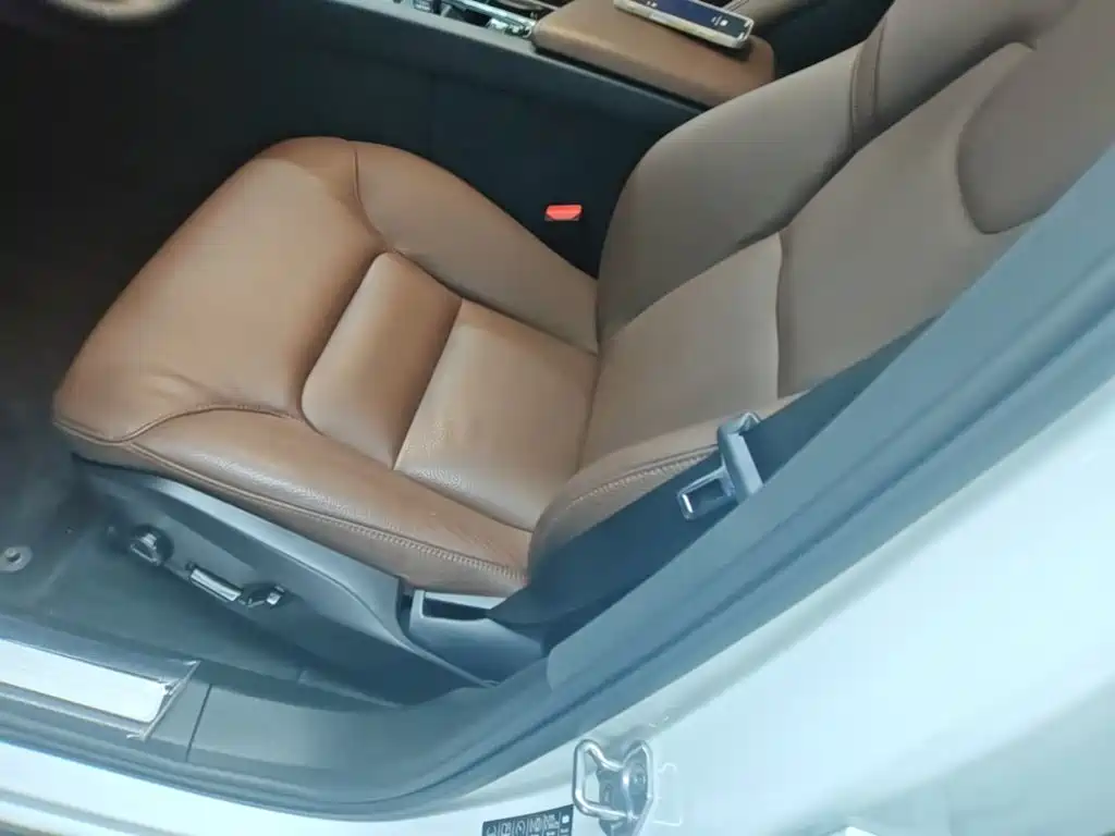 Volvo XC60 — миниатюра 15