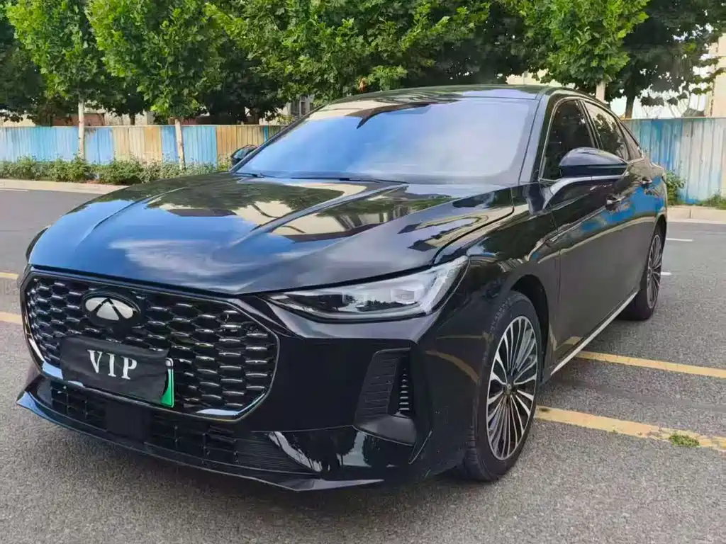 2025 Chery Arrizo 8 - zdjęcie 1 z 9
