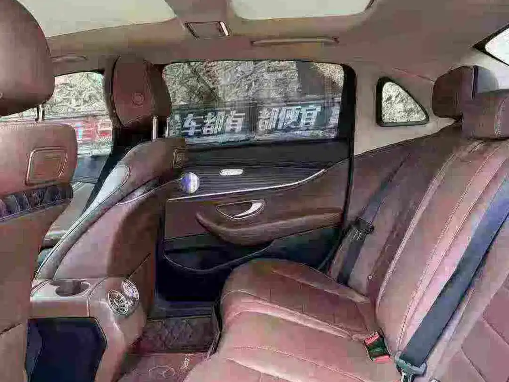 MERCEDES-BENZ E CLASS