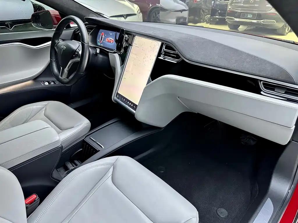 TESLA MODEL S