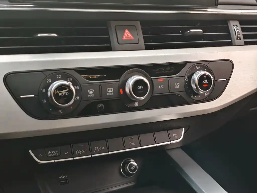 Audi A4L — миниатюра 14