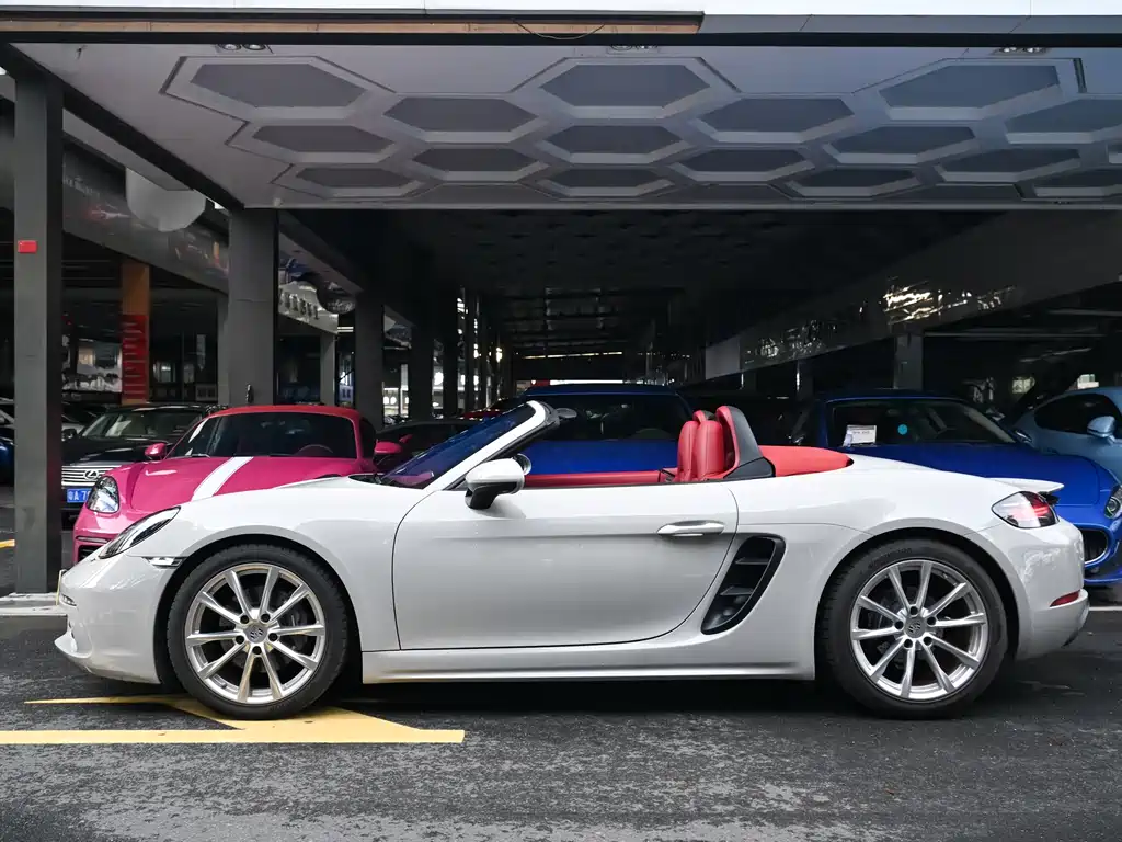 Porsche 718 2022 Boxster 2.0T