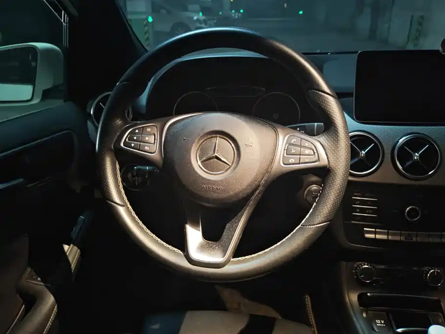 Mercedes-Benz B-Class — миниатюра 15