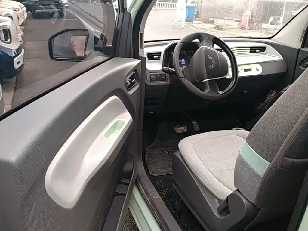 Wuling MINIEV — миниатюра 16
