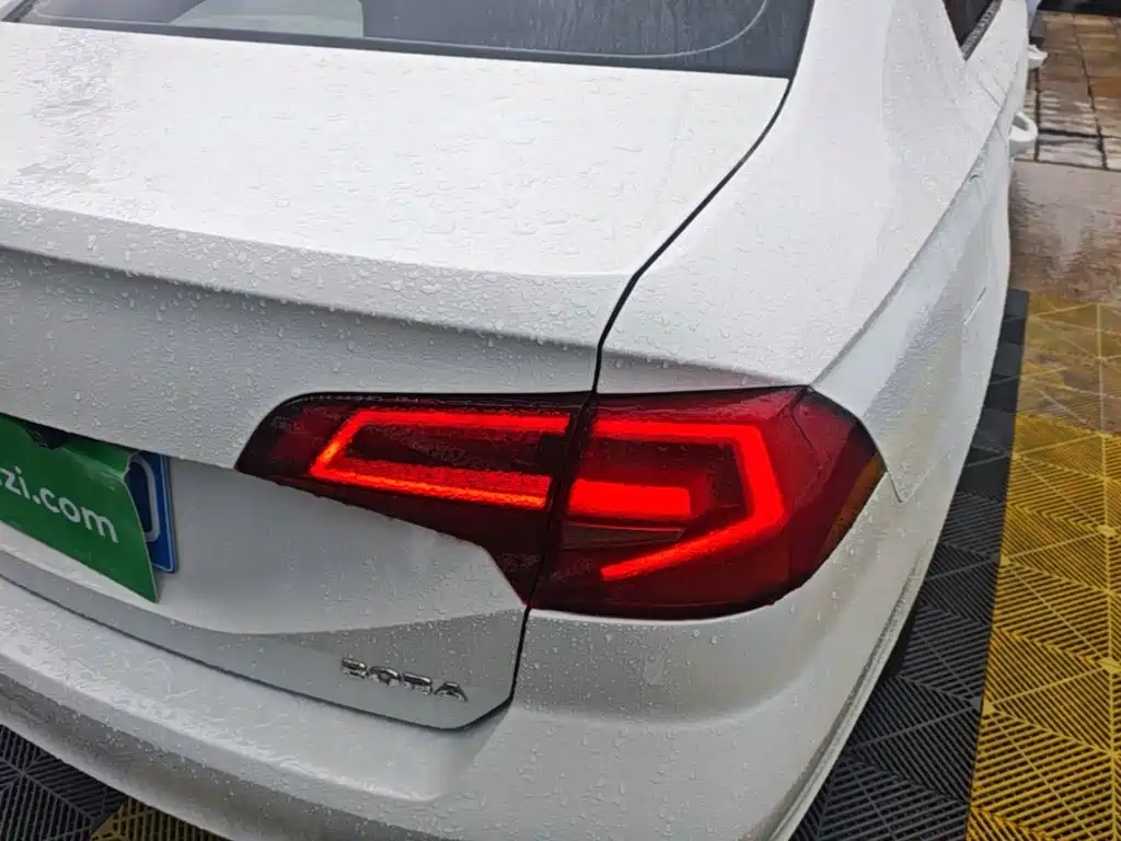 Volkswagen Bora — миниатюра 8