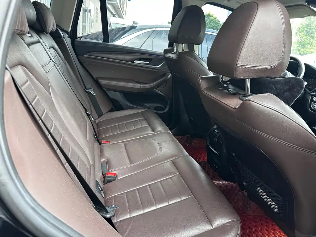 BMW X3 — миниатюра 9