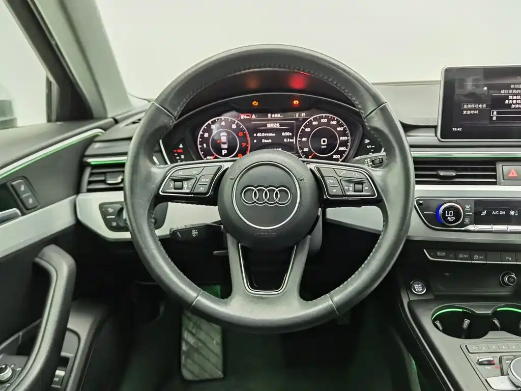 Audi A4L — миниатюра 11