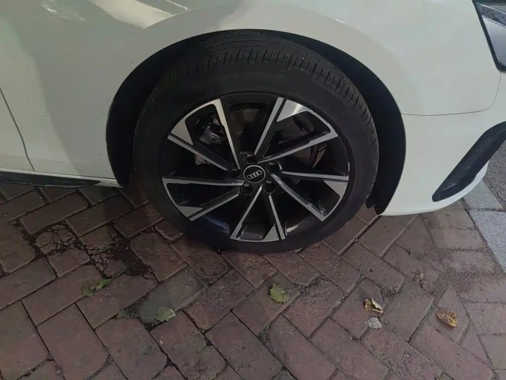 Audi A4L — миниатюра 8
