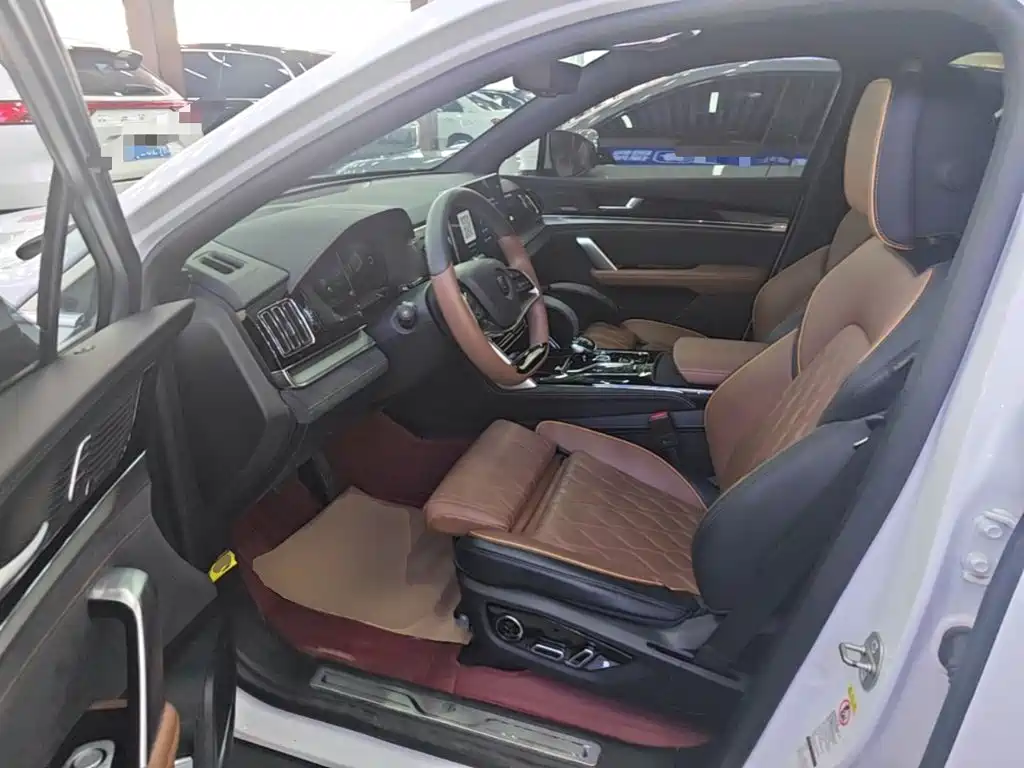 BYD Tang New Energy — миниатюра 16