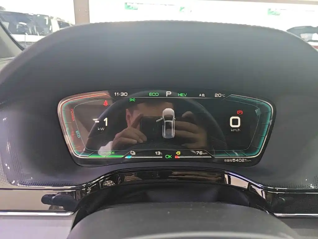 BYD Tang New Energy — миниатюра 12